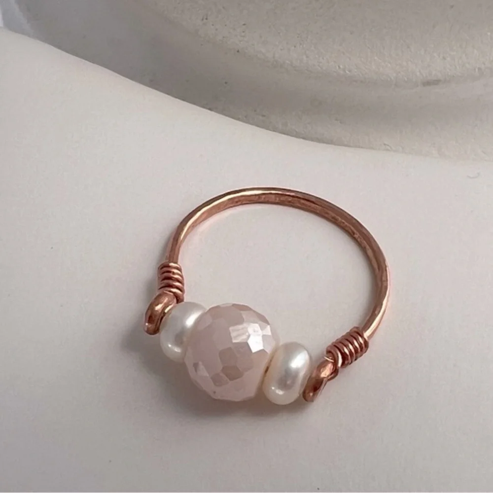 Freshwater Pearls & Pink Glass Beaded Copper Ring